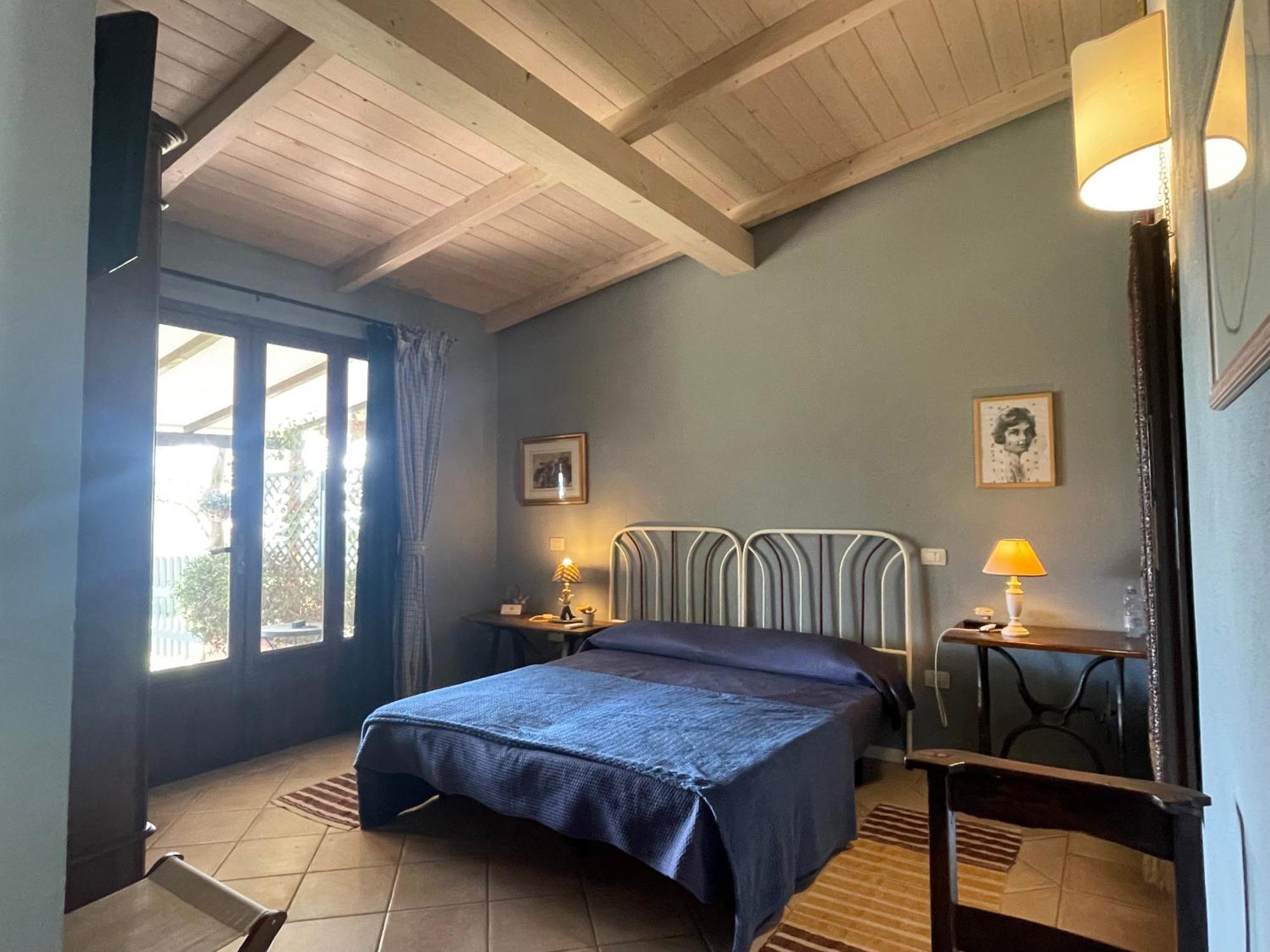 Santa Igia - Country House Elmas Екстер'єр фото